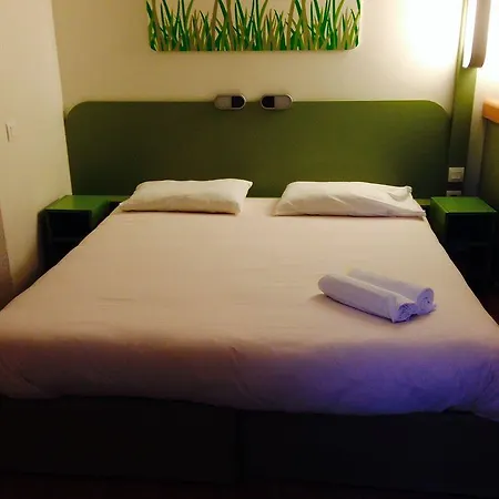 Ibis Budget Centre מלון בלפורט