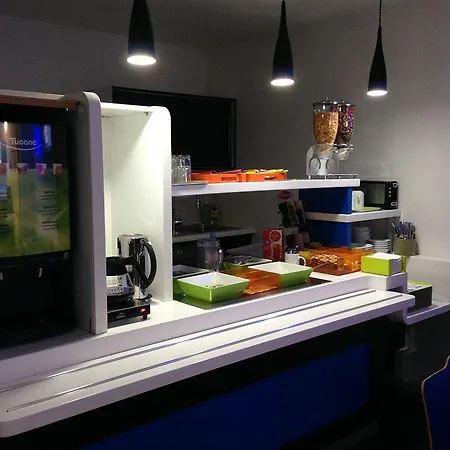 Ibis Budget Centre Hotel 2*