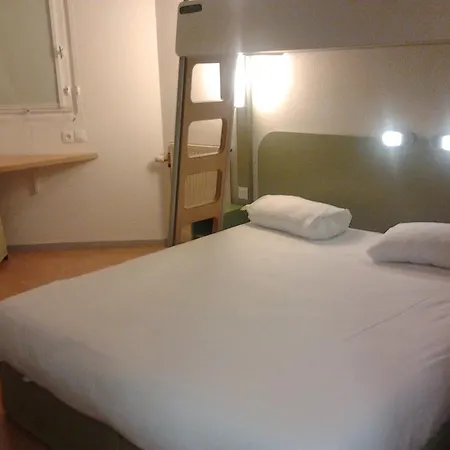 Ibis Budget Centre 2*