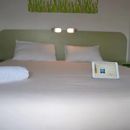 Ibis Budget Centre 2*